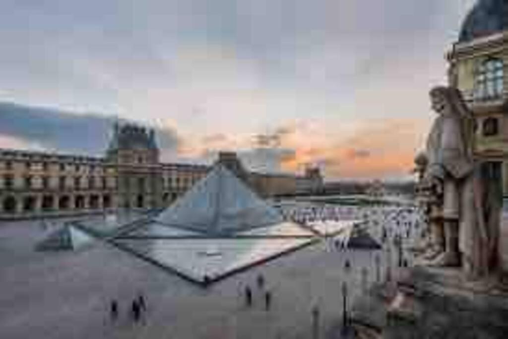 Iconic Location Only 500 Meters To The Louvre Paris Exterior foto